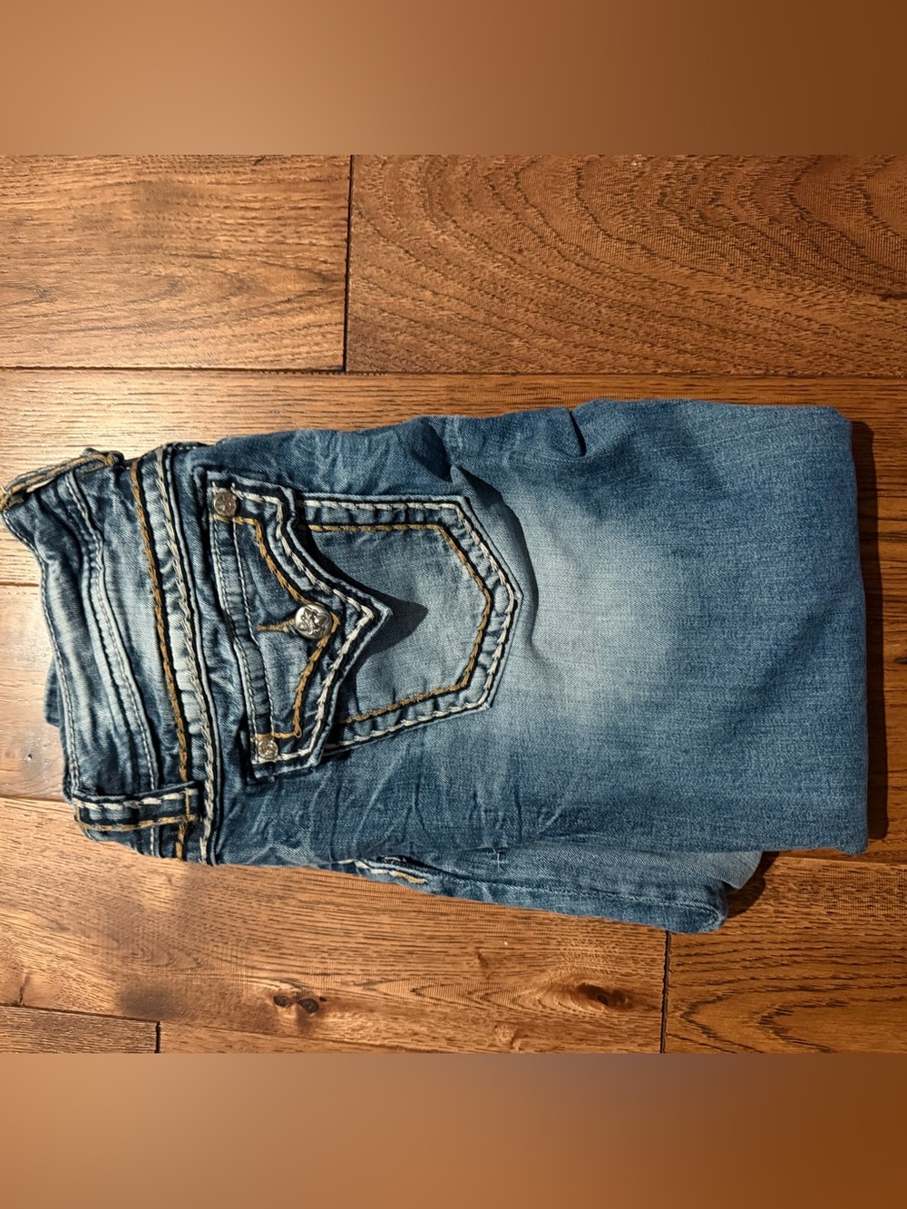 Miss Me Capri jeans